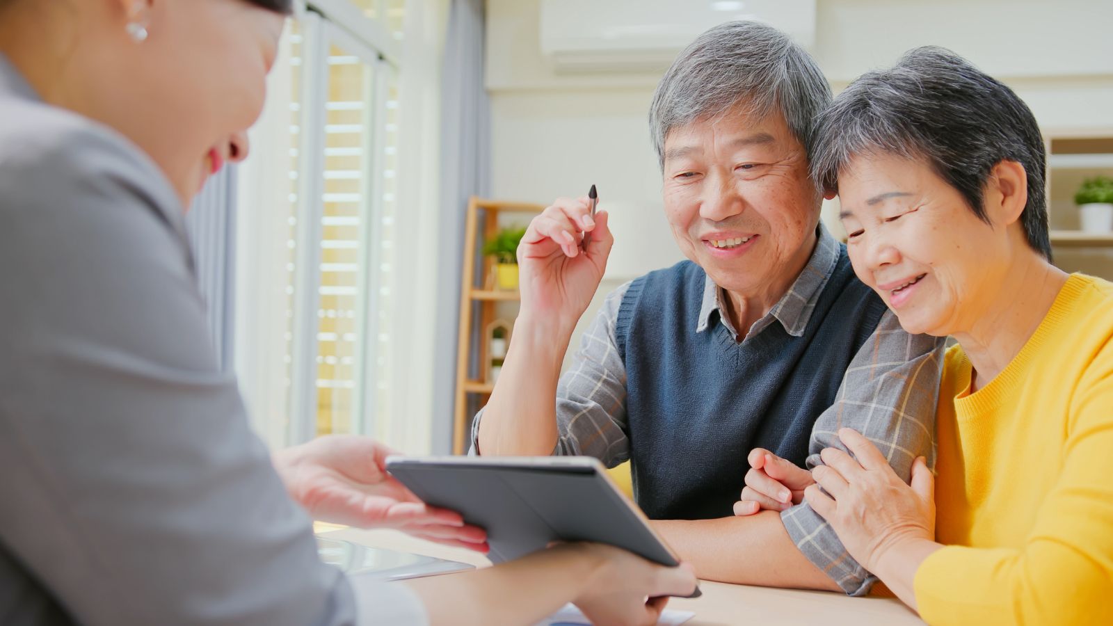 Your Guide to Helping Elderly Parents Move | Bishop’s Move